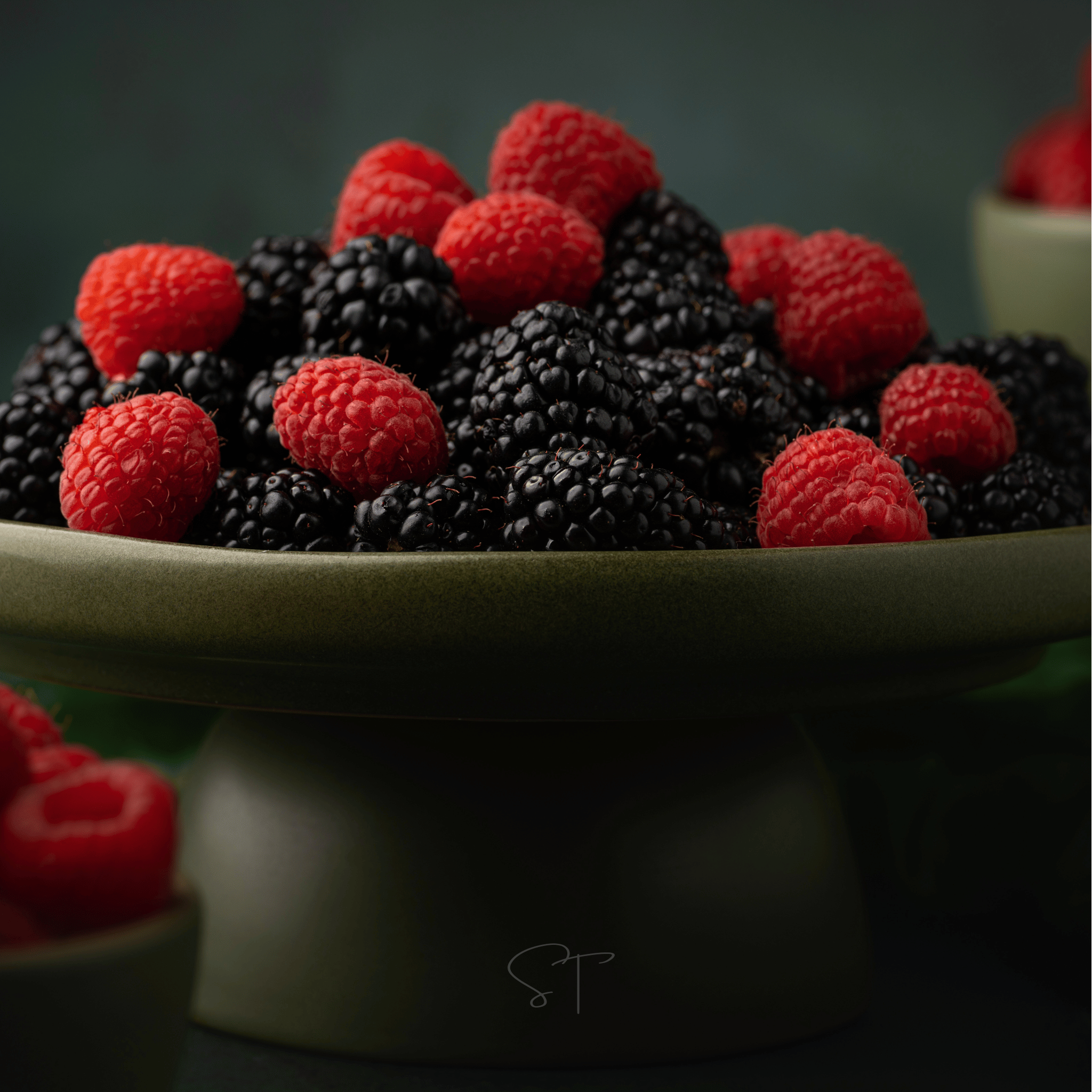 Black Raspberry – 30 Seeds seed packet from Seed Therapy – American - grown, heirloom seeds